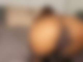 Live cam show with Angellyque - Genital Piercings on live.xbliss.ai