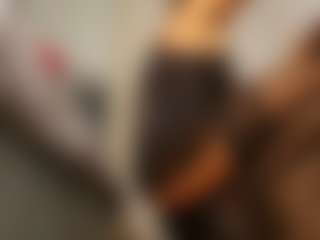 Live cam show with Angellyque - Long Legs on Dare Cams