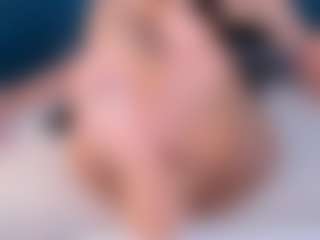 Live cam show with SonyaFoxx - Twitter on fuklive.com