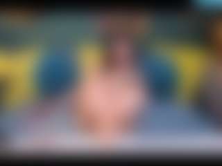 Live cam show with SonyaFoxx - Spoiled on Hubzter Live