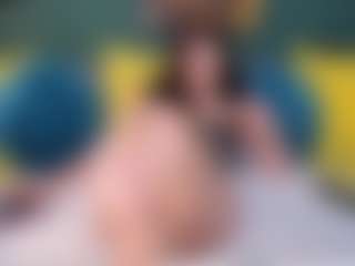 Live cam show with SonyaFoxx - Worship on Cam Slut