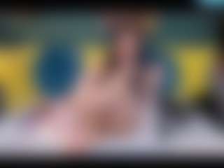 Live cam show with SonyaFoxx - Spoiled on livesuperchat.net