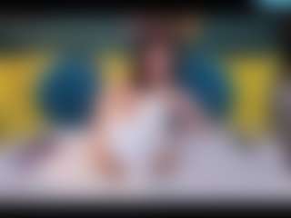 Live cam show with SonyaFoxx - Pegging on Camsoda
