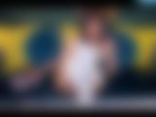 Live cam show with SonyaFoxx - Dominant on CamwithHer