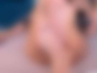 Live cam show with SonyaFoxx - Worship on Camsoda