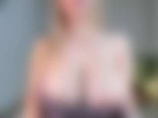 Ann's Live Sex Cam Show