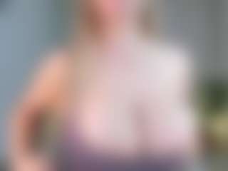 Ann's Live Sex Cam Show