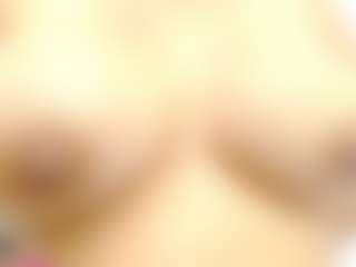 Live cam show with SQUIRTH - Colombia MILF on MyBangCams