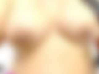 Live cam show with SQUIRTH - Colombia MILF on WildCum
