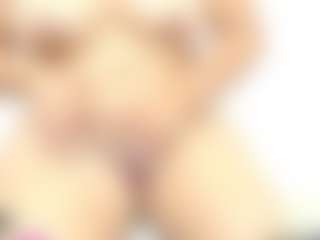 SQUIRTH MILF webcam performer live streaming