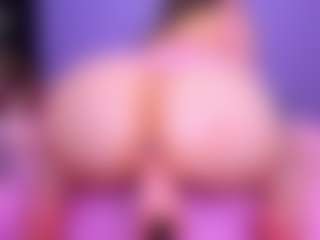 Shantalljones's Live Sex Cam Show