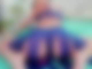 sassyt33n's Live Sex Cam Show