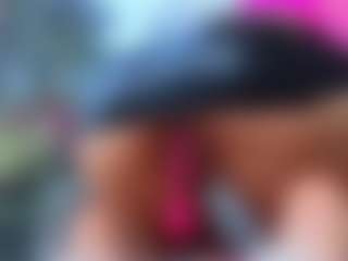 sassyt33n's Live Sex Cam Show