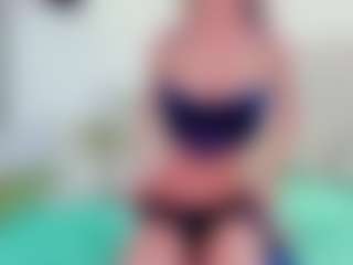 sassyt33n's Live Sex Cam Show