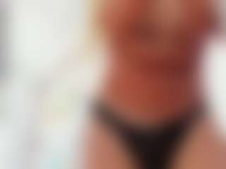 sassyt33n's Live Sex Cam Show