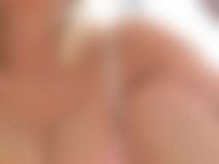 sassyt33n's Live Sex Cam Show
