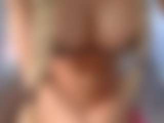 sassyt33n's Live Sex Cam Show