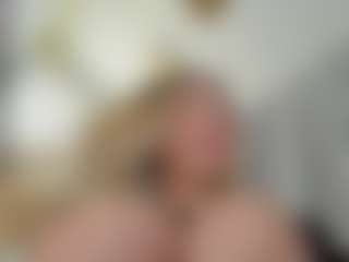 sassyt33n's Live Sex Cam Show