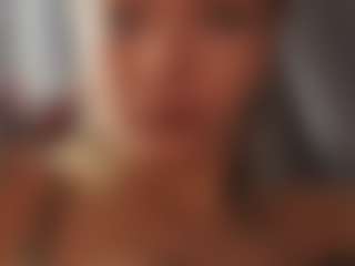 sassyt33n's Live Sex Cam Show