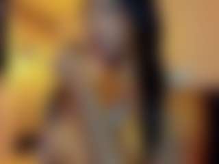 Live cam show with idaarasmith - Beauty on TeamSkeetLive