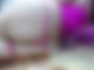 Live cam show with Brendamature75 - Wild on Stripli.com