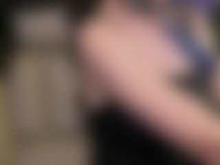 Live cam show with Lady Alexa Ra - Leather on CamSodaAdn