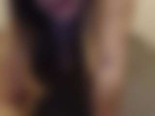 Live cam show with Sexy Marlee - Bikini on crypto-cams