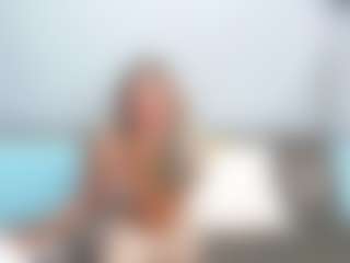 Live cam show with chrystalmills - Housewife on instabang