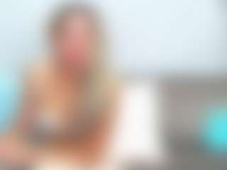 Live cam show with chrystalmills - Wife on Hubzter Live