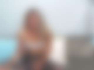 Live cam show with chrystalmills - Wife on Cam Slut