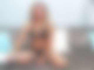 Live cam show with chrystalmills - Wife on SpankPalCams