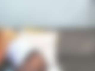 Live cam show with chrystalmills - Wife on Milfs Live