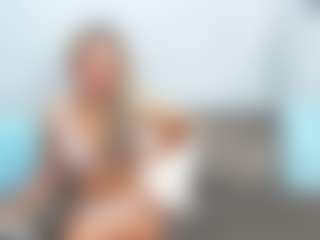 Live cam show with chrystalmills - Wife on dropp.cam