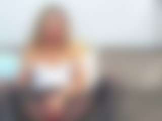 chrystalmills's Live Sex Cam Show