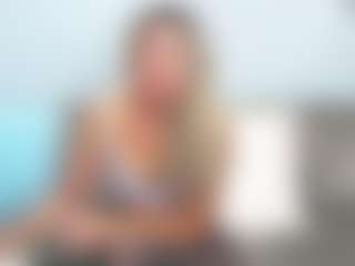 Live cam show with chrystalmills - Wife on TottyGirls