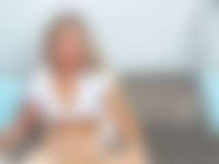 Live cam show with chrystalmills - Cosplay on milfzrlive.com