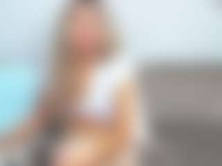 Live cam show with chrystalmills - Wife on SpunkLive