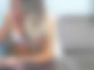 Live cam show with chrystalmills - Goth on Dolls Live