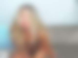 Live cam show with chrystalmills - Goth on boobsie.com