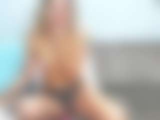 Live cam show with chrystalmills - Goth on Milf Play