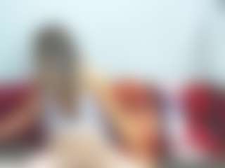 Live cam show with chrystalmills - Wife on SmokeAndPoke