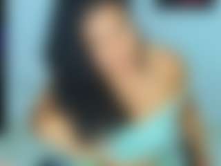Live cam show with Sophia Quintero - Belly on Latina Girls