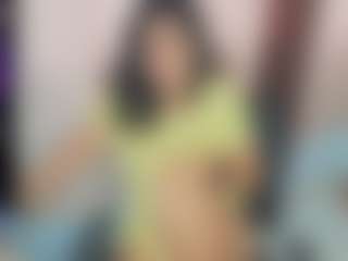 Live cam show with Sophia Quintero - Belly on eurowanks.com