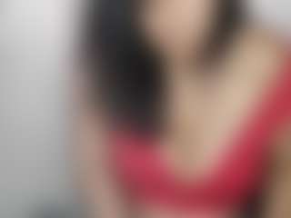 Live cam show with Sophia Quintero - Belly on live18s.com