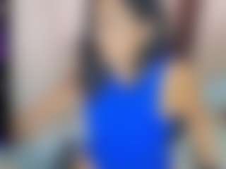 Live cam show with Sophia Quintero - Belly on SmokeAndPoke
