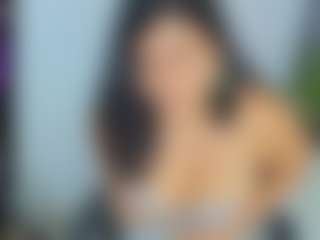 Live cam show with Sophia Quintero - Striptease on UwU Esports