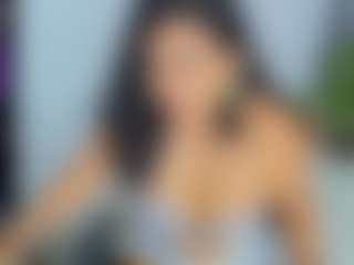 Live cam show with Sophia Quintero - Drinking on sexytreat.net