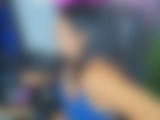 Live cam show with Sophia Quintero - Belly on Camsoda