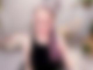 Live cam show with meganrowell - Longlegs on Cam Slut