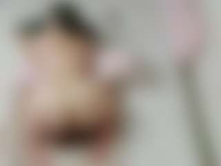 YourbabyKylie's Live Sex Cam Show